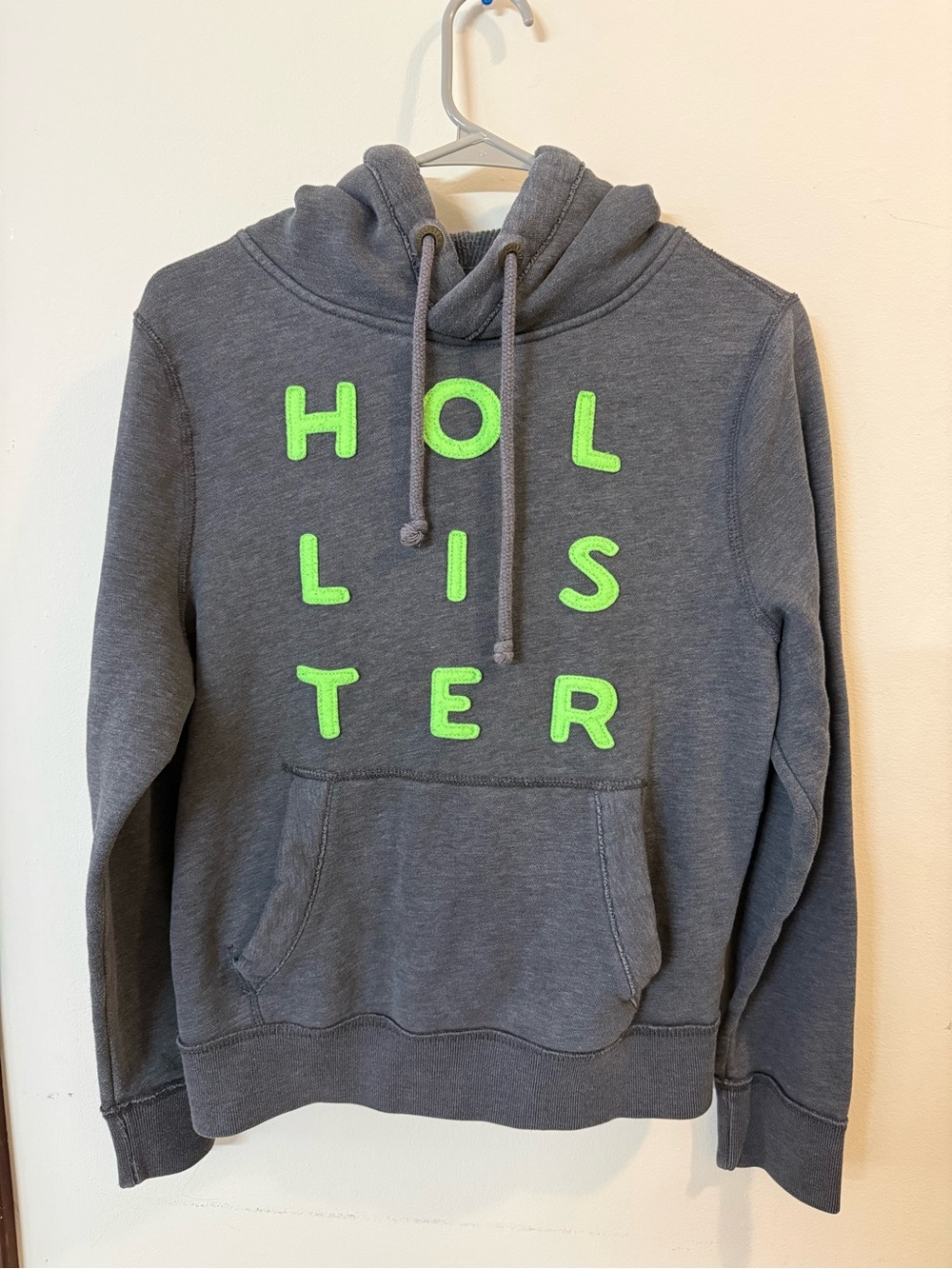 Hollister Men's Charcoal Crewneck with Neon Green Logo